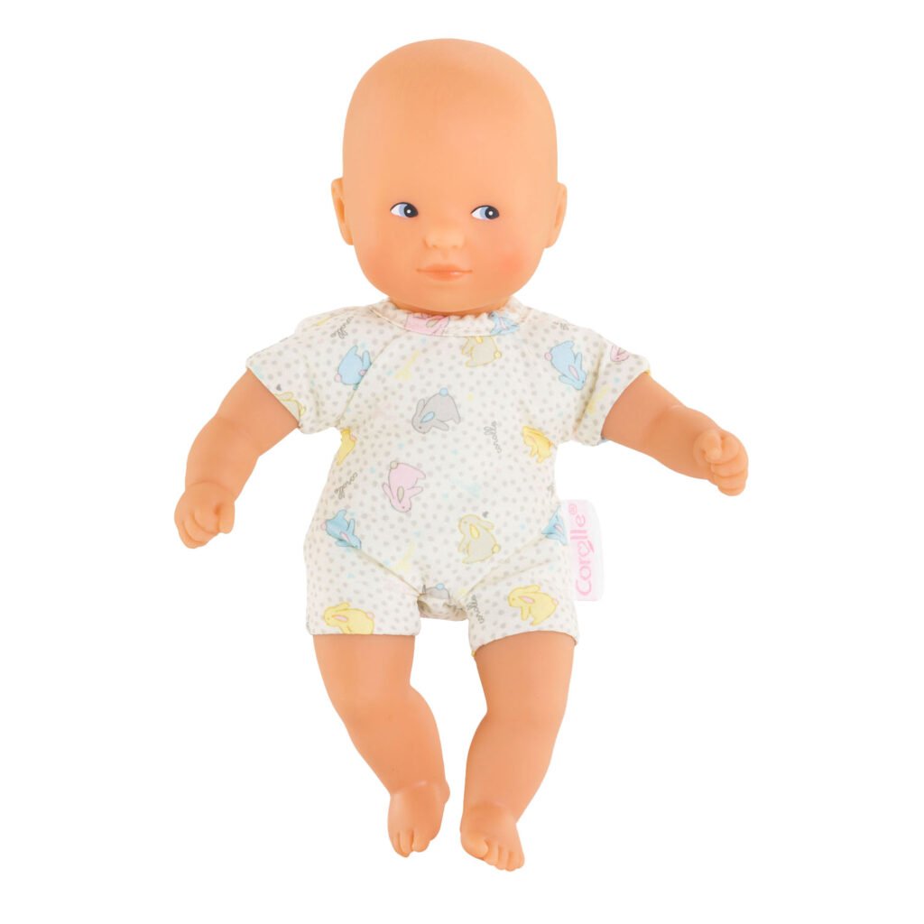 Corolle Mon premier poupon mini Calin Babypop - konijn blauwe ogen met pastelgekleurd rompertje rechtop tegen witte achtergrond