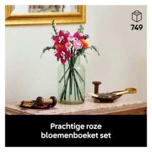 LEGO Botanical bloemenboeket in glazen vaas als decoratie op houten tafel