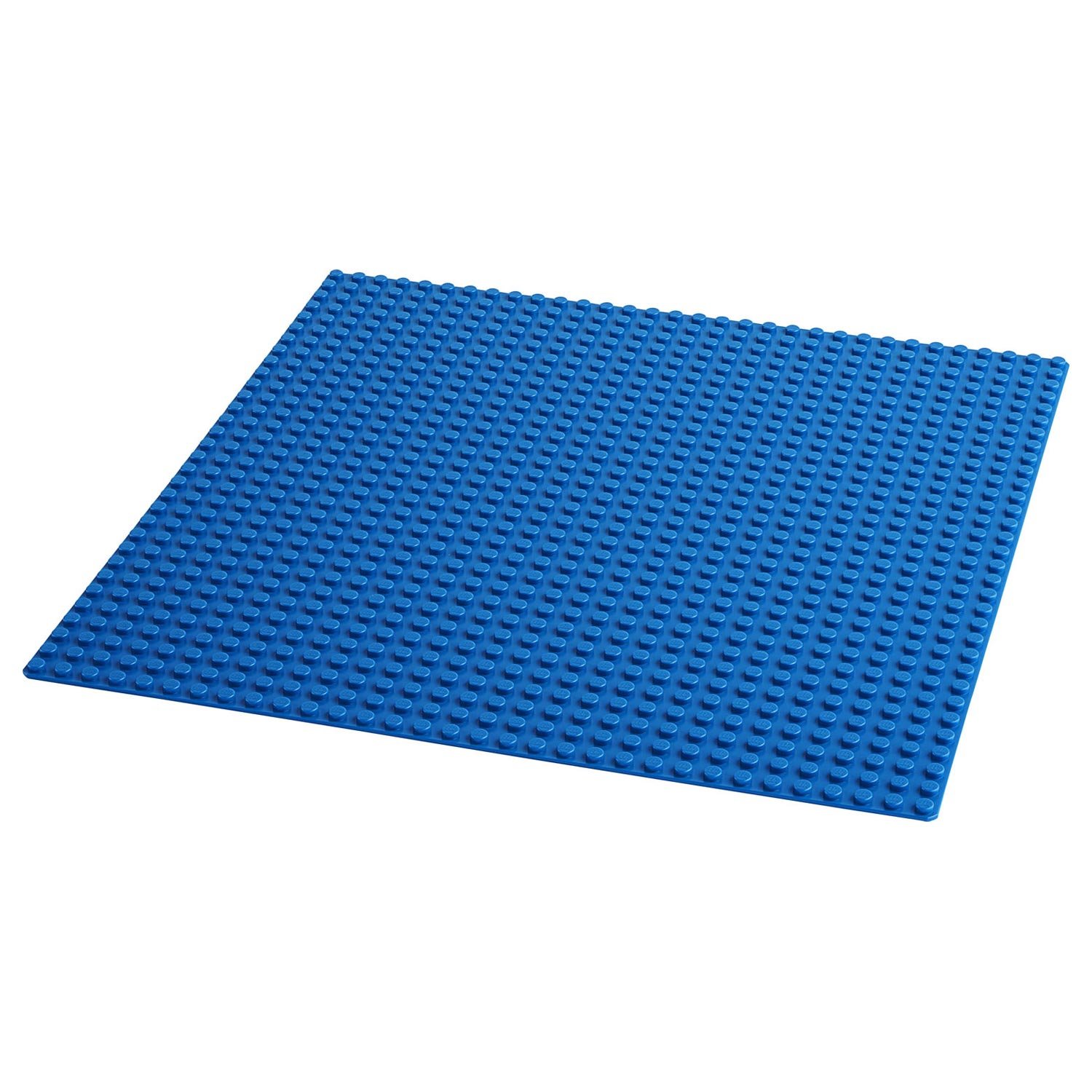 lego-classic-blauwe-bouwplaat-schuin Schuine weergave van LEGO Classic 11025 blauwe bouwplaat