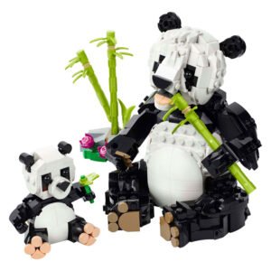 Grote en kleine LEGO Creator panda met bamboestengels en roze bloemen