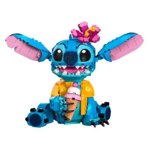 LEGO Disney Stitch Close up met wijde oren en witte achtergond
