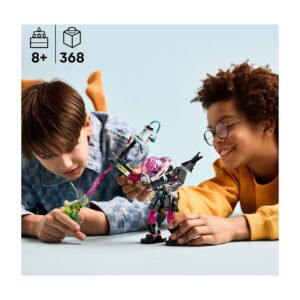 Twee kinderen spelen met LEGO Dreamzzz Mateo vs. Cyber Brain Mech set