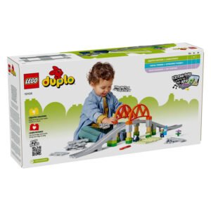 LEGO DUPLO 10426 speelset met peuter op verpakking achterzijde