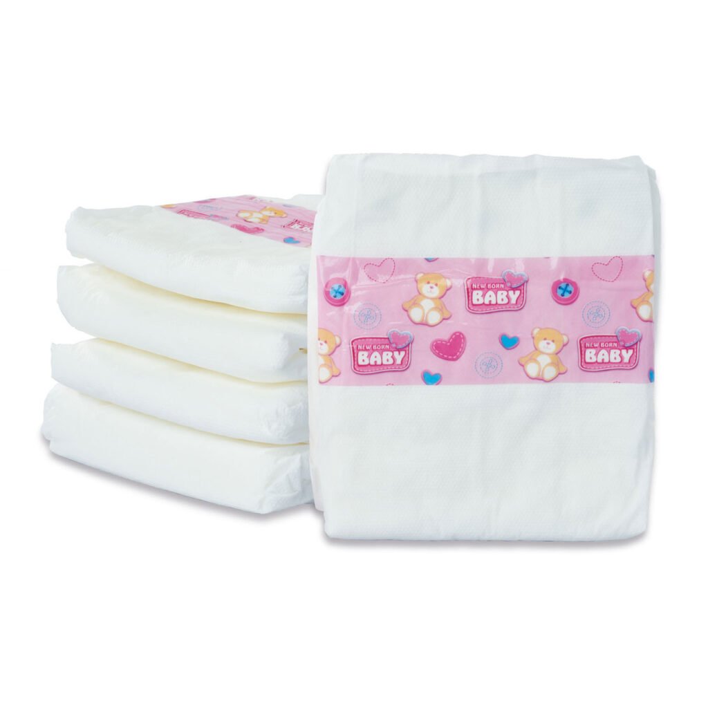 new born baby luiers Set van vijf luiers met roze babyprint en hartjes