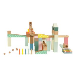 Vooraanzicht houten knikkerbaan Classic World met houten knikkers en xylofoon