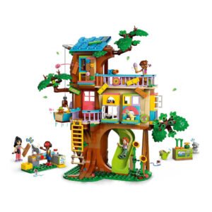 Volledig opgebouwde LEGO Friends boomhut met personages en accessoires