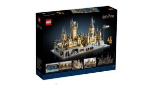 LEGO Harry Potter Kasteel Zweinstein achterkant van de verpakking