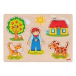Houten peuterpuzzel met boerderijthema van Goki met kind, kat, hond, boom en huis Goki Houten Noppenpuzzel, 5st.