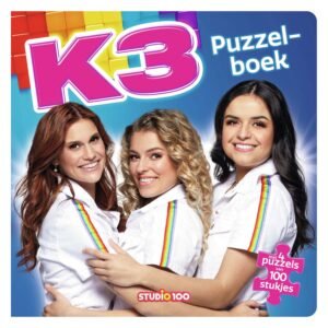 Voorkant van K3 puzzelboek - een nieuw begin met vrolijke portretfoto van K3 in witte kleding