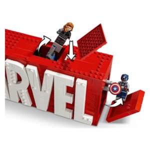 LEGO Marvel blok toont Black Widow en Captain America met pijlen