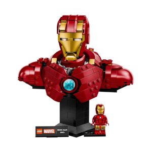 Vooraanzicht LEGO Marvel Iron Man MK4 buste met arc reactor