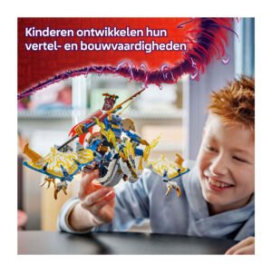 Lachende jongen vliegt met LEGO Ninjago draak onder promotietekst