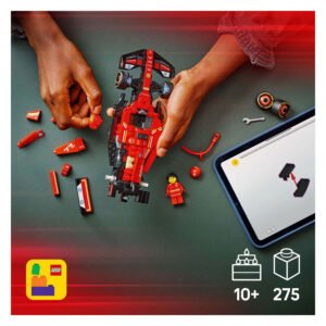 LEGO Ferrari SF-24 bouwset met losse onderdelen en tablet