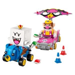 Detailweergave van LEGO Wario in zijn kart en King Boo op blauwe auto