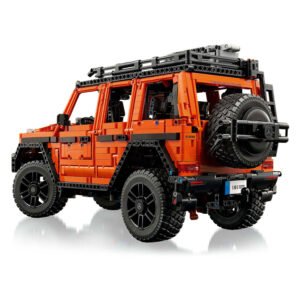 Achteraanzicht van LEGO Technic Mercedes-Benz G 500 4x4