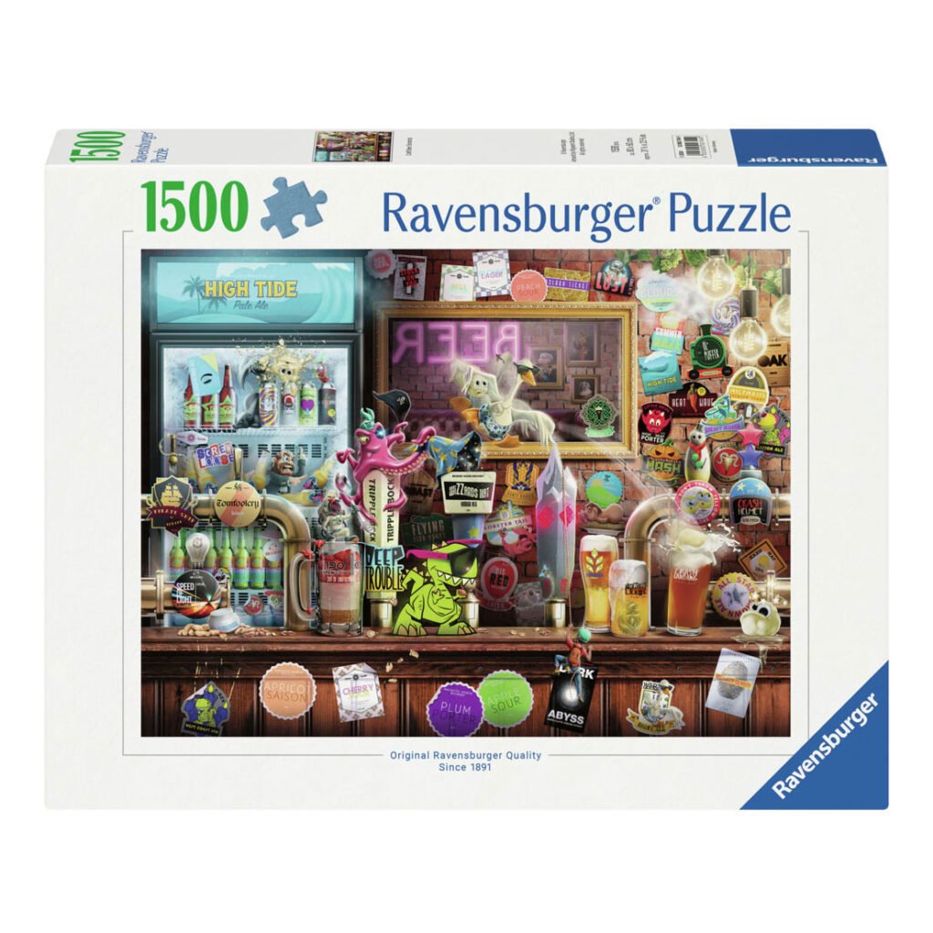 Ravensburger puzzel van 1500 stukjes met creatieve bierbar illustratie en kleurrijke etiketten. Ravensburger Legpuzzel Ambachtelijke Bieren, 1500st.