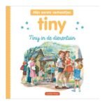 Voorkant kinderboek Tiny in de dierentuin met kinderen bij ingang van de zoo Tiny in de Dierentuin