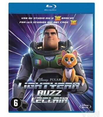 Blu-ray cover van Disney Pixar's Lightyear met Buzz Lightyear en robotkat Sox