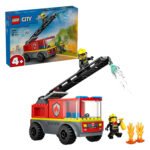 Speelafbeelding van LEGO City 60463 brandweerauto in actie met waterstraal