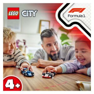 Vader speelt met kinderen en LEGO Formule 1 racewagens