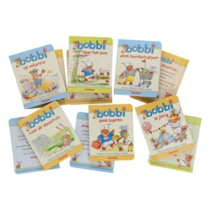 Zes verschillende Bobbi uitdeelboekjes met vrolijke covers verspreid op tafel