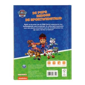 Achterkant van het PAW Patrol kinderboek "De pups redden de sportwedstrijd" met kleurrijke personages en beschrijving.