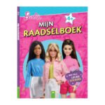 Mijn Raadselboek met Stickers - Barbie voorkant met drie poppen en stickervermelding