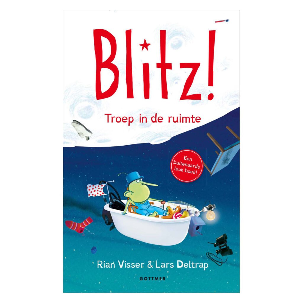 Voorkant van Blitz! Troep in de ruimte met Blitz in een badkuip zwevend door de ruimte tussen rondvliegende spullen. Blitz 3 Troep In De Ruimte