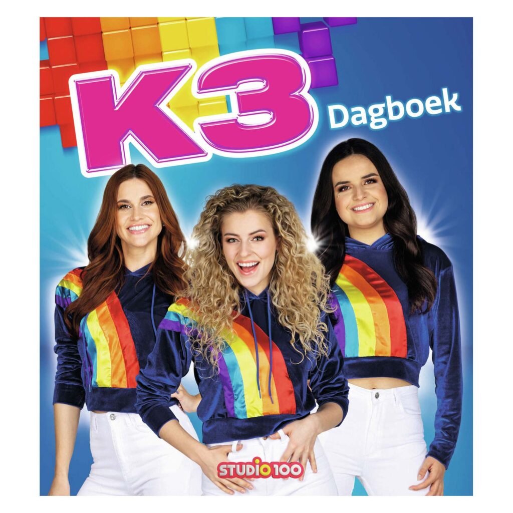 K3 Dagboek voorkant cover met drie zangeressen in regenboog outfits
