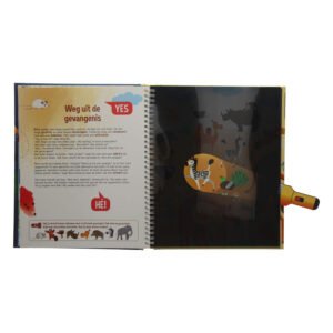 Interactieve kinderboekpagina met zaklamp effect en dieren in dierentuin