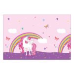 Schattige eenhoorn met regenboog, vlinders en hartjes op roze achtergrond Tafelkleed Eenhoorn Regenboog Kleuren