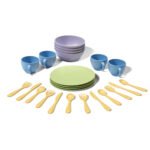 Speelgoed servies set met borden, kommen, bekers en bestek in pastelkleuren Green Toys Servies