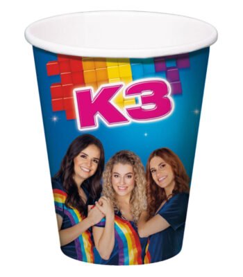 K3 bekers met regenboog kleuren en drie zangeressen op de voorkant