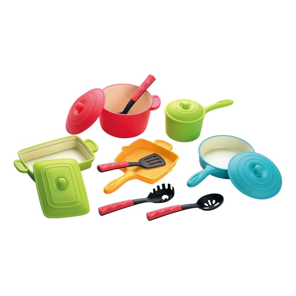 Kleurrijke speelgoed pannenset met potten, pannen en keukengerei en Playgo Kunststof Pannen en Keukenaccessoires Speelset
