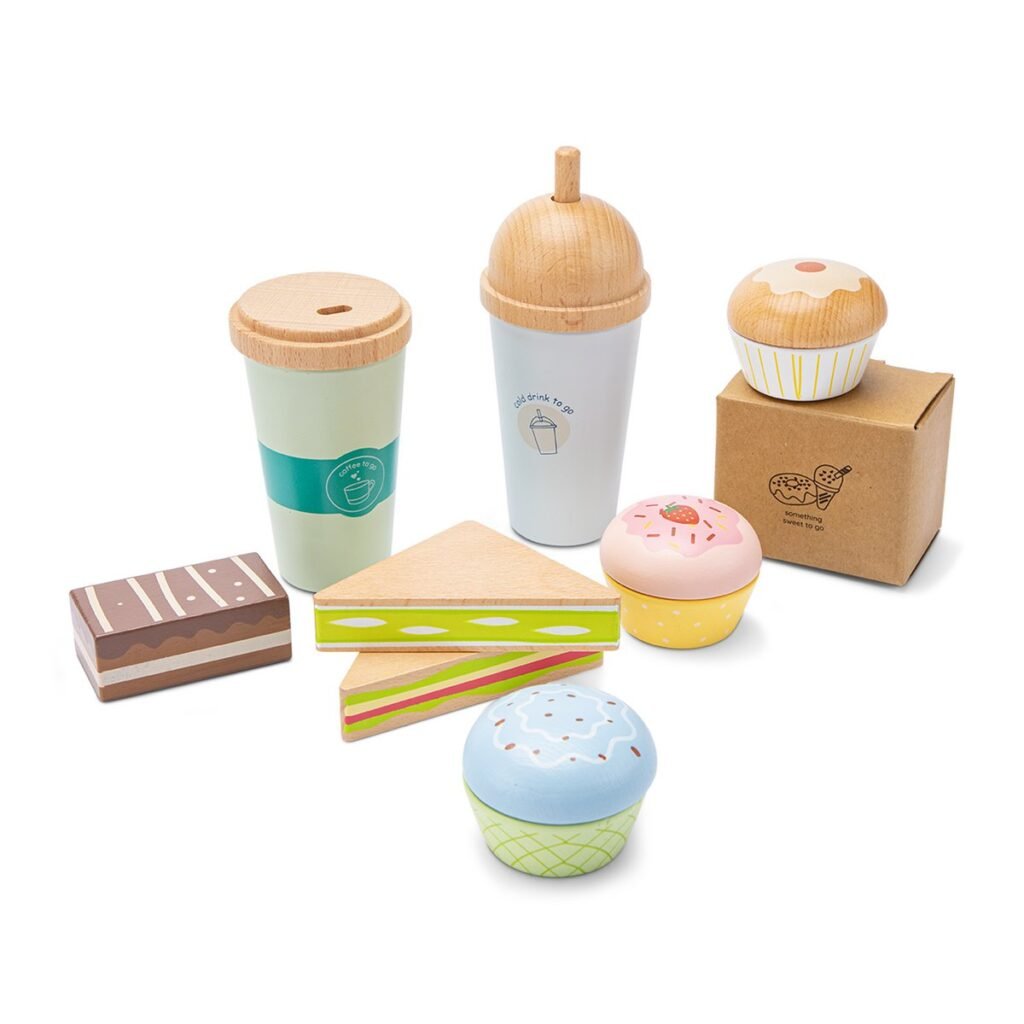 Woet Houten Koffie To Go Speelset met cupcakes en to go bekers