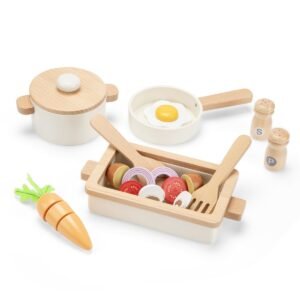 Kinder pannenset van hout met speelgoed eten en keukengerei