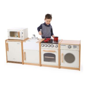 Houten speelgoed keuken van Tidlo met vriezer, oven en wasmachine voor kinderen
