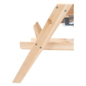 Detail van stevige houten pootconstructie van kinderpicknicktafel