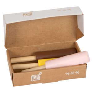 Open doos met houten speelgoed ijsjes set