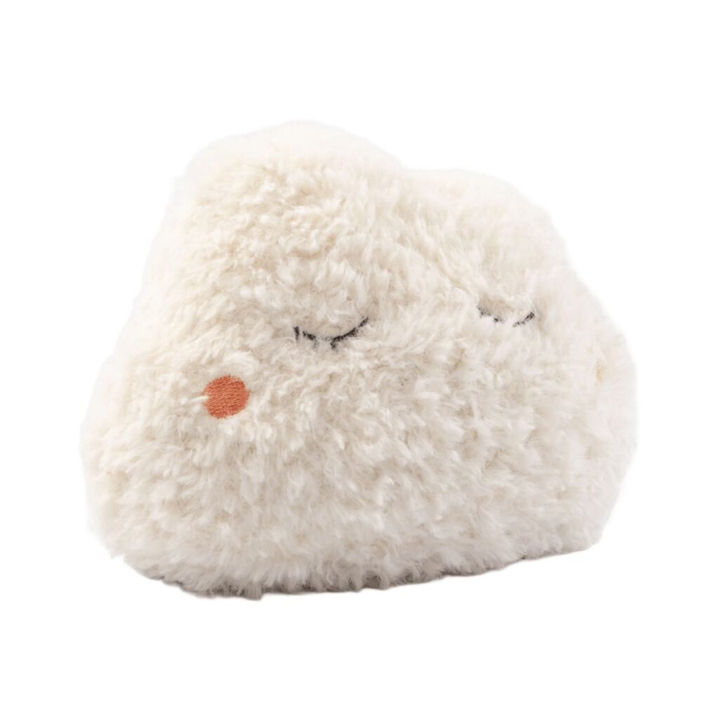 Textino Cloudy Deurstopper - Snow White Wit. Een zachte crèmekleurige deurstopper in wolkvorm met geborduurde oogjes