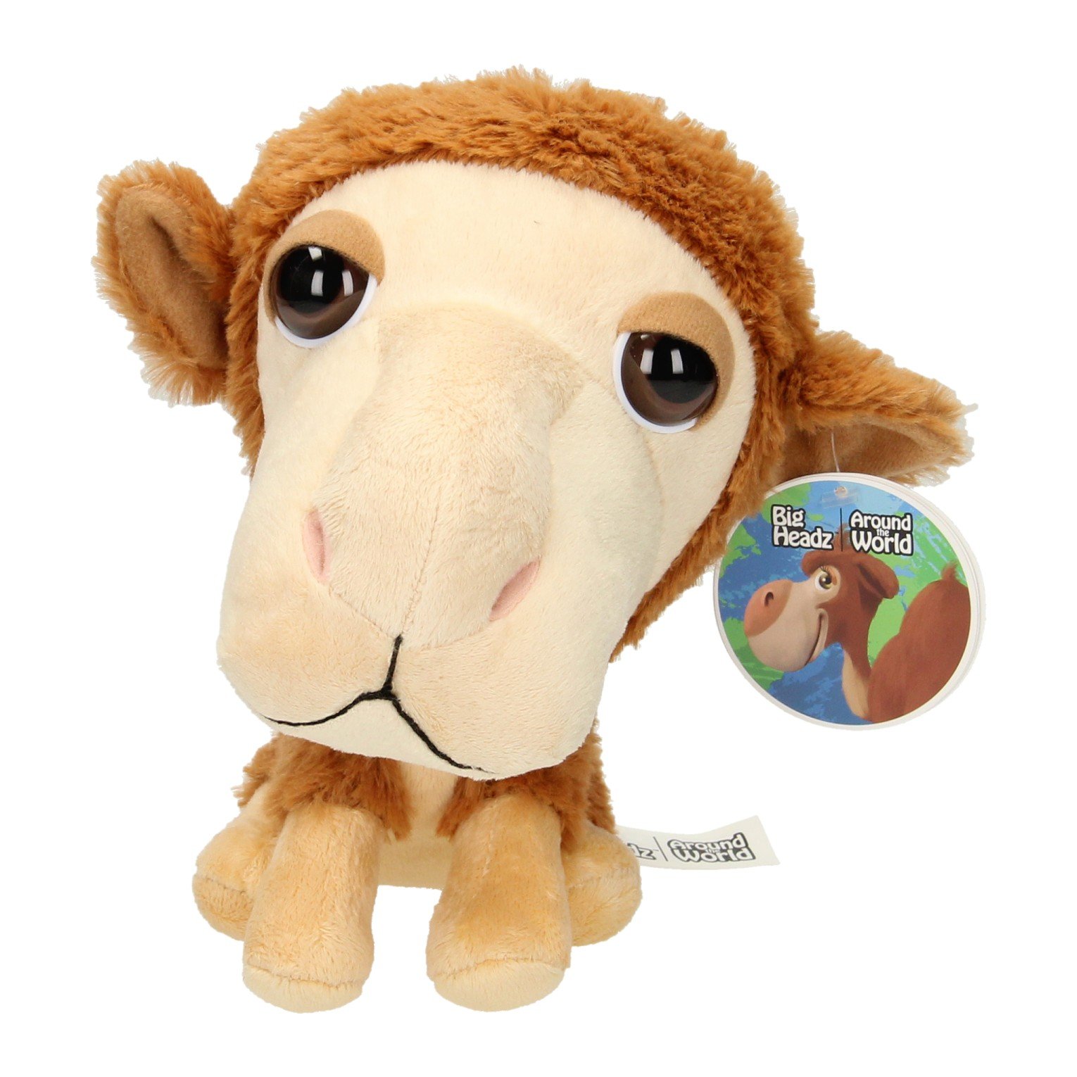 knuffelkameel-grote-ogen-witte-achtergrond Knuffelkameel met grote ogen zittend op witte achtergrond Knuffel Big Head Pluche Kameel