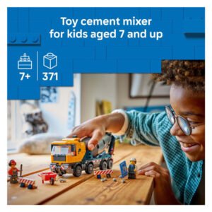 Kind speelt met LEGO City Cementwagen bouwset 60478