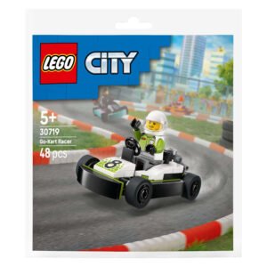 LEGO City Go-Kart Racer 30719 doos voorkant met racebaan en kart in actie