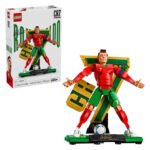 LEGO Editions 43016 Cristiano Ronaldo Voetballegende bouwmodel met handtekening en verpakking