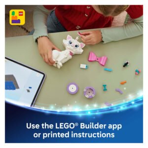 LEGO Marie kat bouwen met LEGO Builder app en onderdelen op tafel