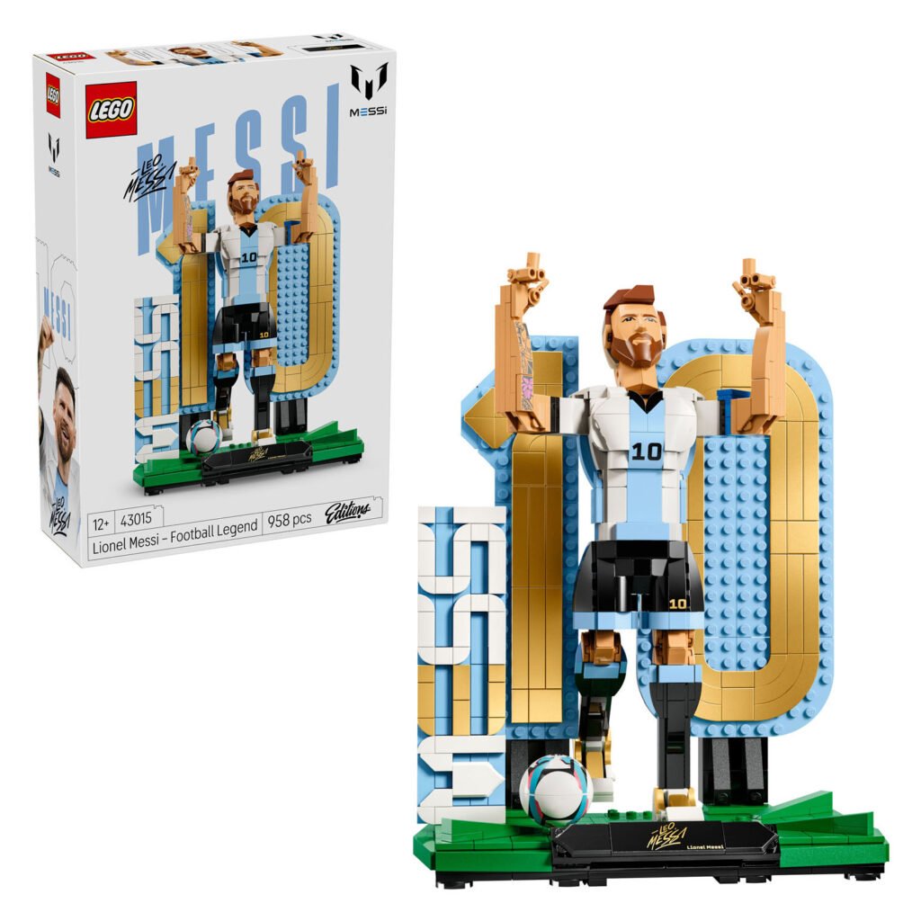 LEGO Editions 43015 Lionel Messi Voetballegende bouwset naast de productverpakking
