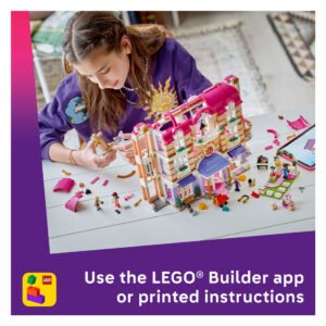 Kind bouwt LEGO Friends Heartlake City Grand Hotel met LEGO Builder app