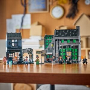 LEGO Harry Potter Tovenaarswinkel met Borgin & Burkes en Potages winkel