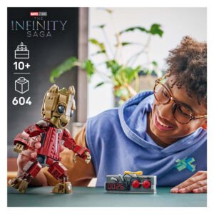 LEGO Groot in Ravager-jumpsuit met bouwbare tijdbom