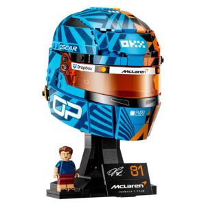 LEGO McLaren Oscar Piastri F1 helm op zwarte standaard